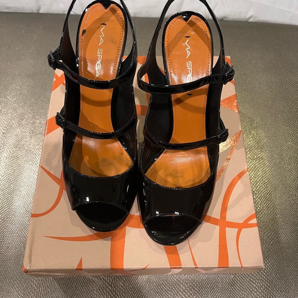 Via Spiga Black Patent Leather Heels